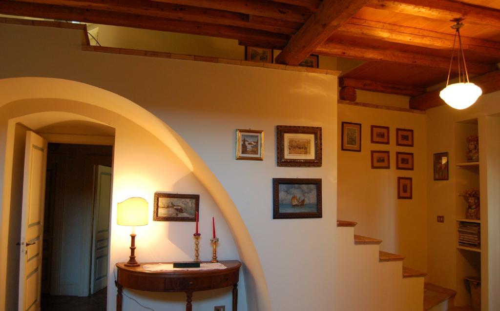 Relais De Charme - B&B Short Lets La Casa Di Francesca Sant'Agata Li Battiati Bilik gambar