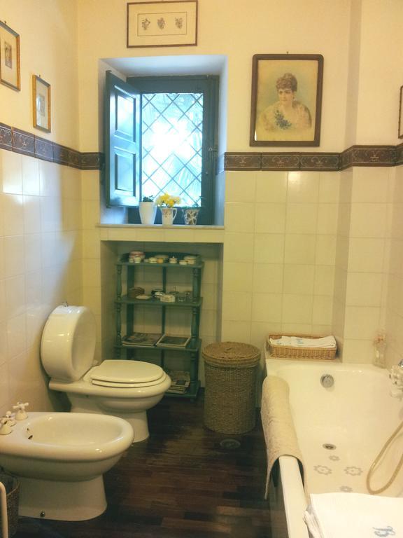 Relais De Charme - B&B Short Lets La Casa Di Francesca Sant'Agata Li Battiati Bilik gambar
